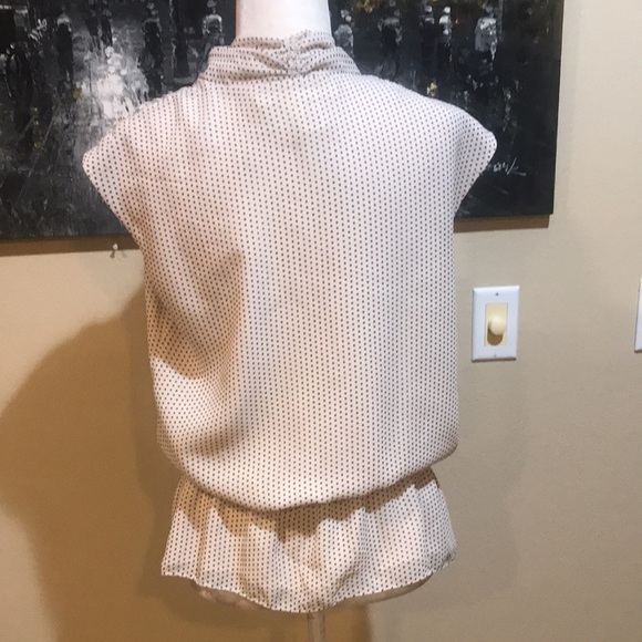 Max Studio Cream with Black Dots Tie Neckline Blouse Elastic Waist-Size L - Picture 2 of 9